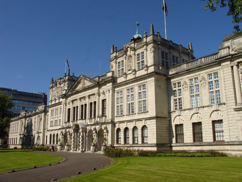 Cardiff_University_main_building
